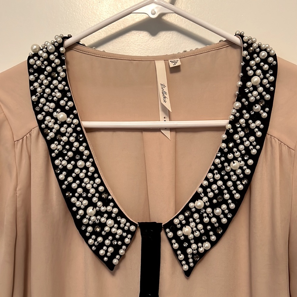 Pale pink button up with pearl and crystal embellishment. - Picture 2 of 4